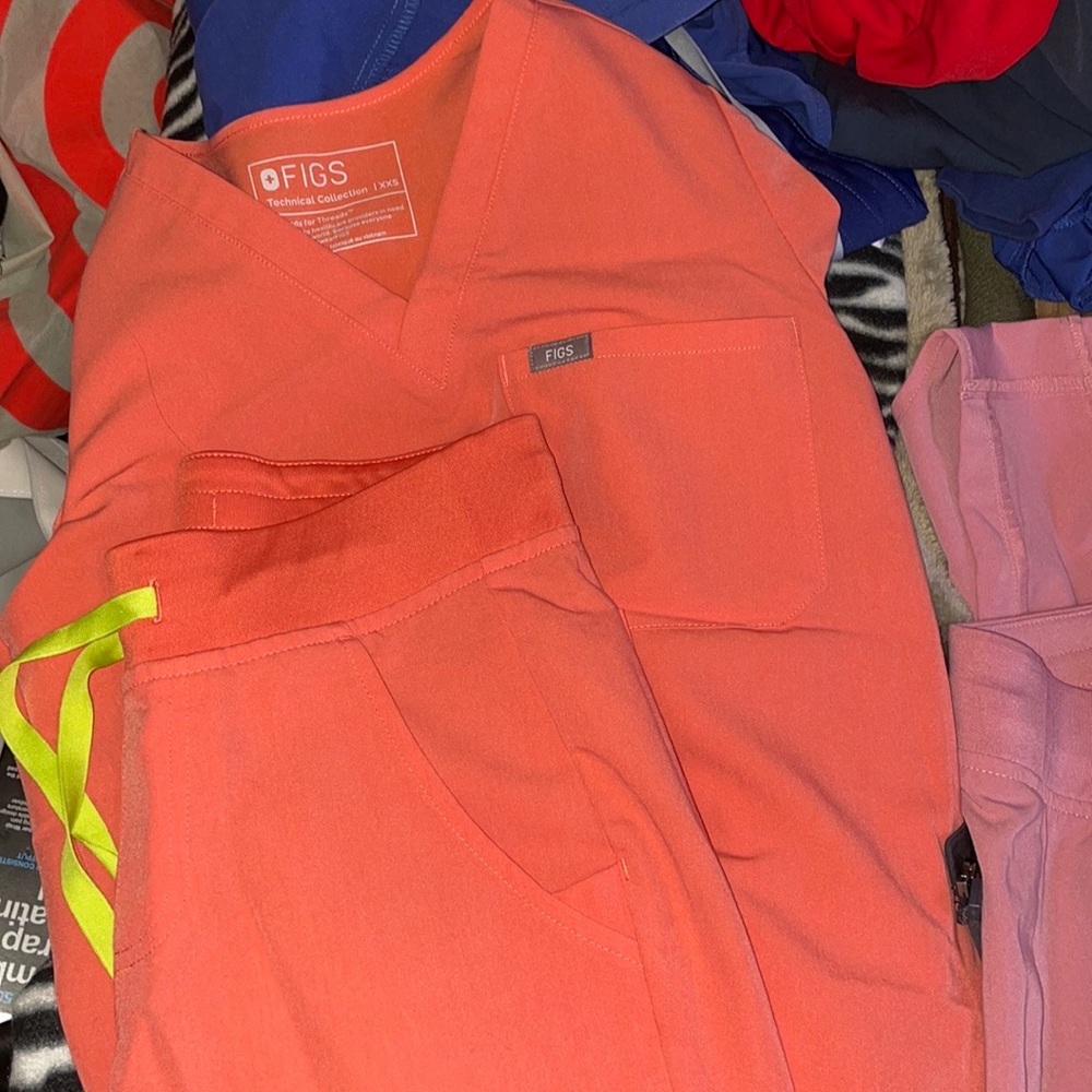 coral figs set
